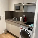 Hypercentre 4 Personnes 30 M2 아파트 *